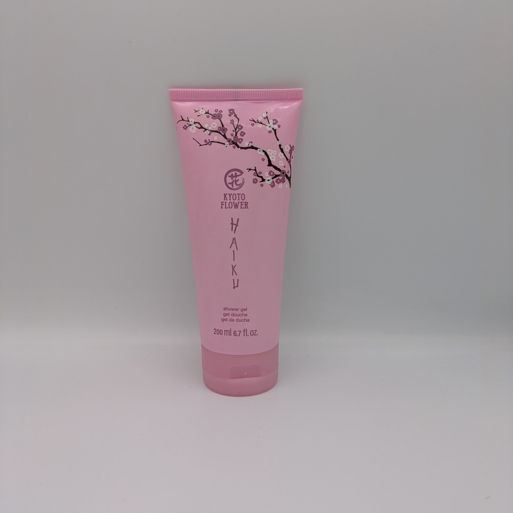 Avon Kyoto Flower Pink Moisturizer